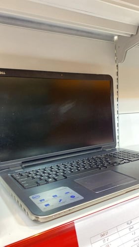 deel 17 حجم 17 بوصة