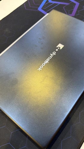 لابتوب توشيبا داينا بوك