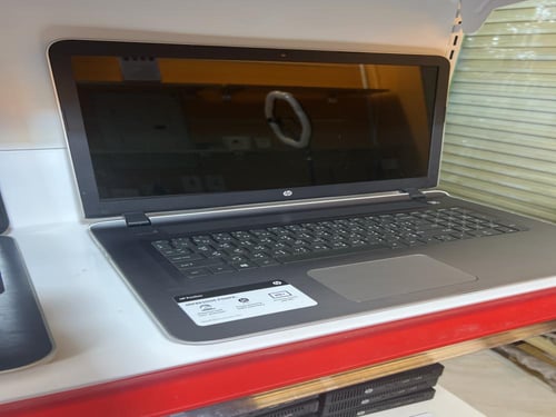 Hp كور اي 7 حجم 17 بوصة