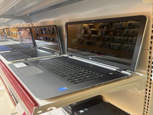 Hp كور اي 7 حجم 17 بوصة