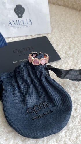 ‏خاتم القلوب الوردي Apm مع الملحقات