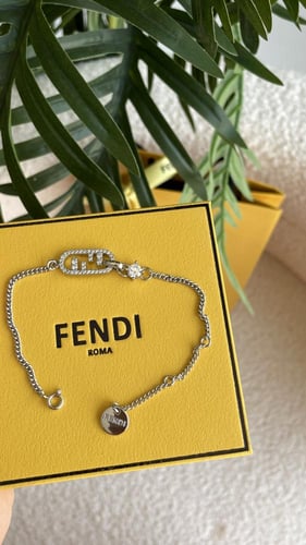 اسورة فندي مع ملحقات