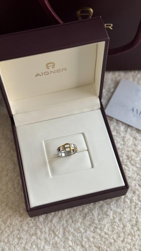 خاتم اقنر فضي مع ذهبي شامل ملحقات