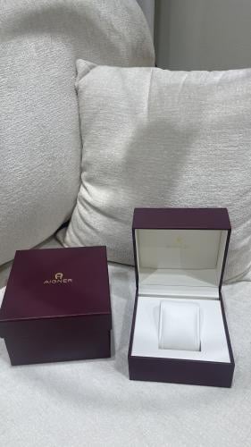 علبة ساعه اقنر