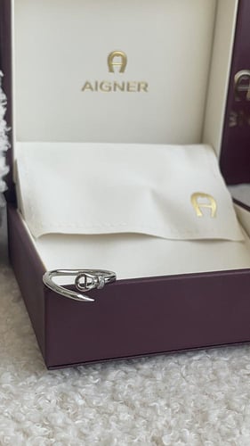 ‏خاتم اقنر ذهبي او فضي مع الملحقات