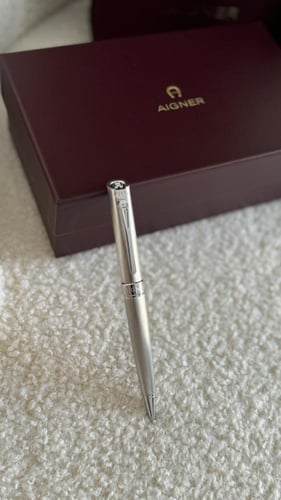 قلم اقنر فضي مع الملحقات