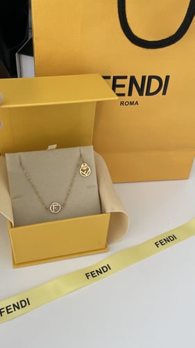 سلسال فندي مع الملحقات