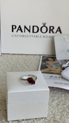 خاتم باندورا قلبين احمر مع ملحقاته