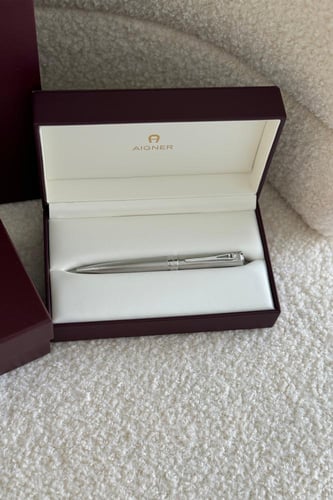 قلم اقنر فضي مع الملحقات