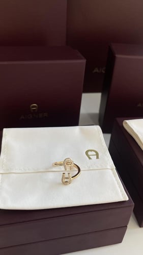 خاتم اقنر ذهبي او فضي مع الملحقات