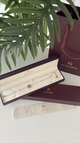 اسوره اقنر ذهبي مع لؤلؤ هاي كوالتي