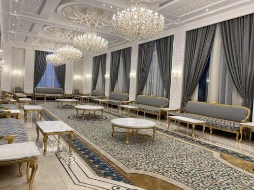 كرسي ملكي كلاسيكي ثلاثي فاخر جدا