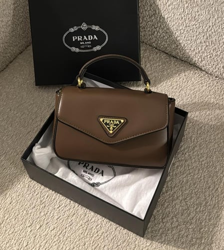 شنطة براند PRADA