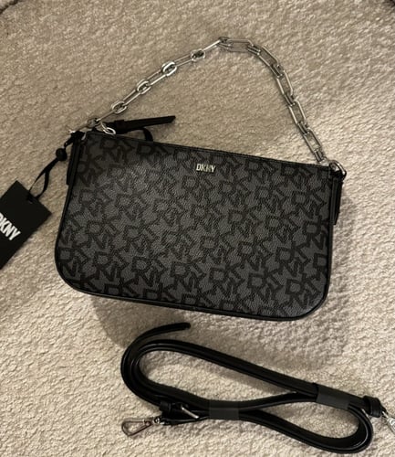 شنطة براند DKNY اصلي 100٪