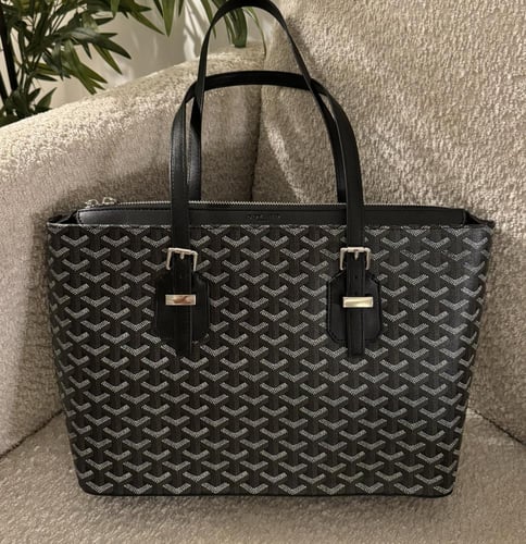 شنطة براند GOYARD