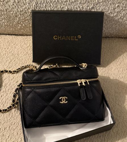شنطة براند CHANEL