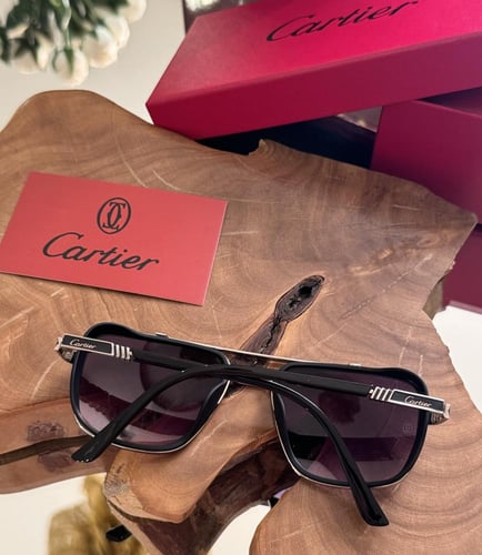 نظارة كارتير شامل الملحقات