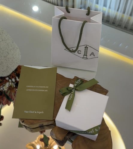 سلسال مع اسوارة فان كليف شامل الملحقات