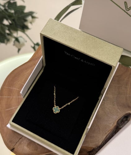 سلسال فان كليف وردة صغيره