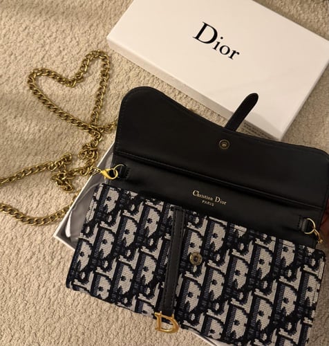 شنطة براند Dior