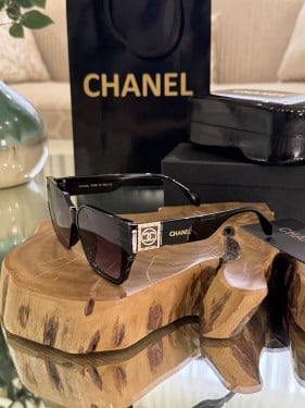 نظارة شانيل شامل الملحقات