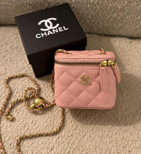 شنطة براند CHANEL