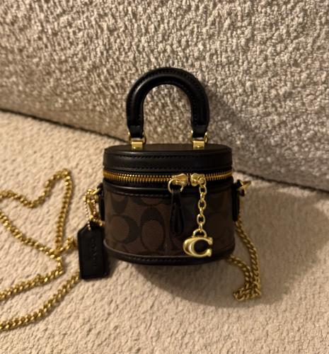 شنطة براند COACH