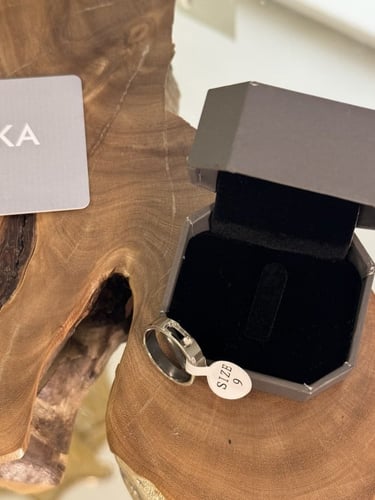 خاتم مسيكا شامل الملحقات