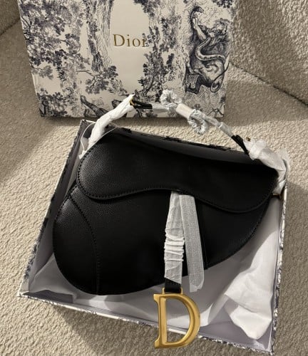 شنطة Dior