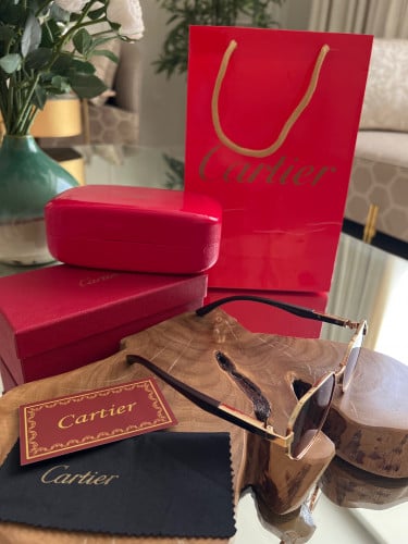 نظارة كارتير مع الملحقات