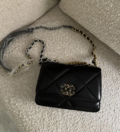 شنطة براند CHANEL