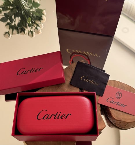 نظارة كارتير شامل الملحقات