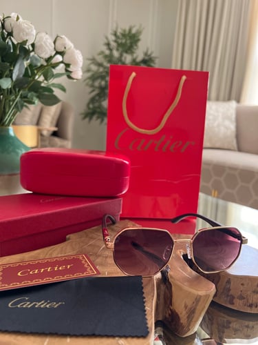 نظارة كارتير مع الملحقات
