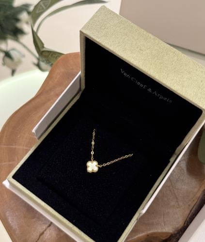 سلسال فان كليف وردة صغيره