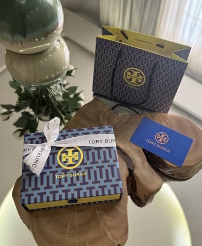 خاتم توري بورش شامل الملحقات