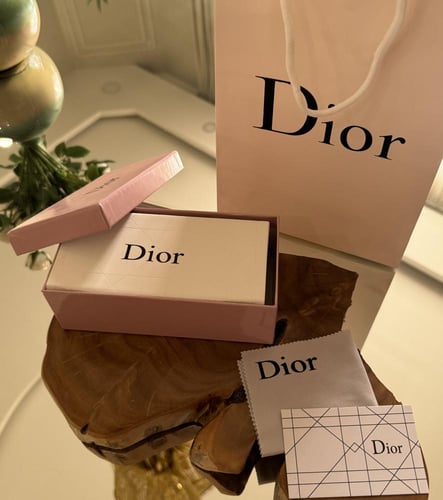 نظارة ديور شامل الملحقات