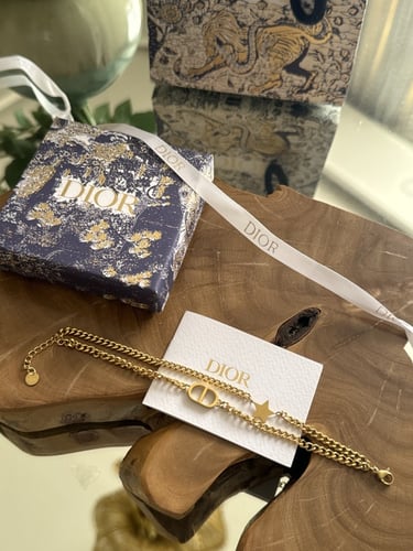 اسوارة ديور شامل الملحقات