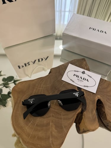 نظارة برادا رجاليه شامل الملحقات