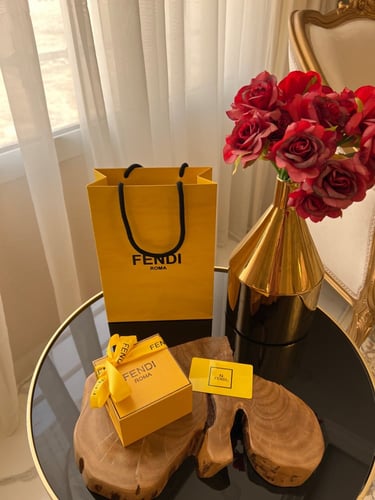 سلسال فندي مع حلق شامل الملحقات