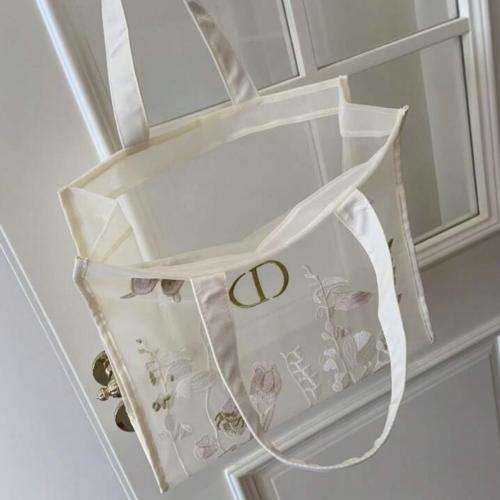 توت باق ديور الفراشة - Dior