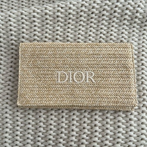 باوتش Dior