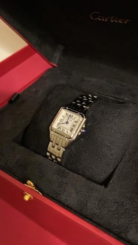 ساعة كارتير بانثير سمول كارتييه