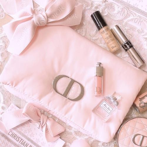 شنطة ميكب من ديور بيوتي الجديدة - Dior