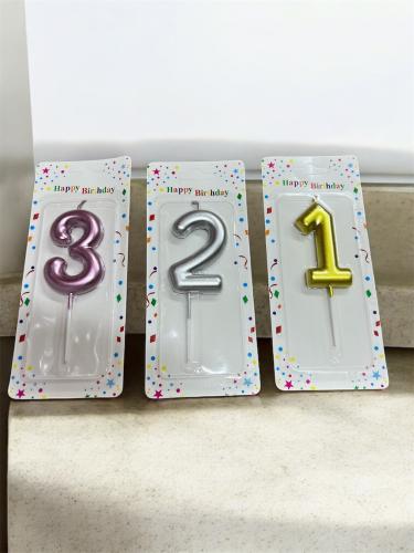 شمع ارقام ثلاث الوان