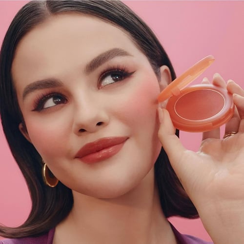 مجموعة الثلاثية للخدود والشفاه سوفت بينش من رير بي...