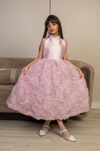فستان بناتي وردي منفوش بنقشة ورود كاملة