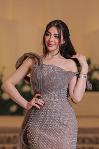فستان سهرة بيج أوف شولدر أنيق