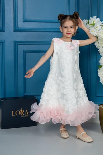 فستان بناتي أبيض ووردي مزخرف بالورود مع كشكش ناعم...