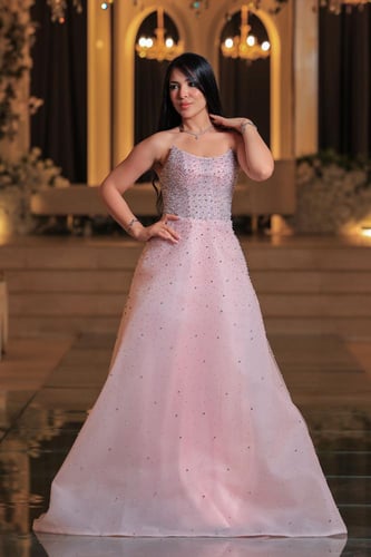 فستان سهرة أحلام اللؤلؤ