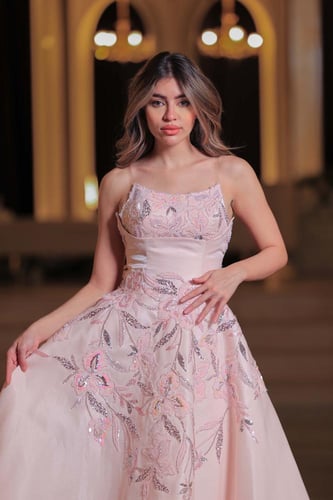 فستان سهرة أغصان الفضة